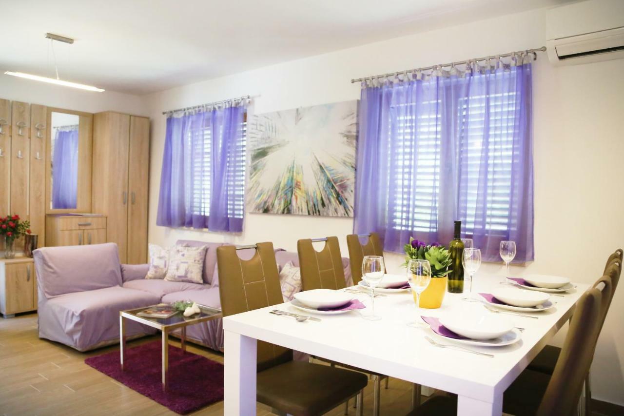 New, Sunny Apartment Surrounded By Nature Omisalj Bagian luar foto
